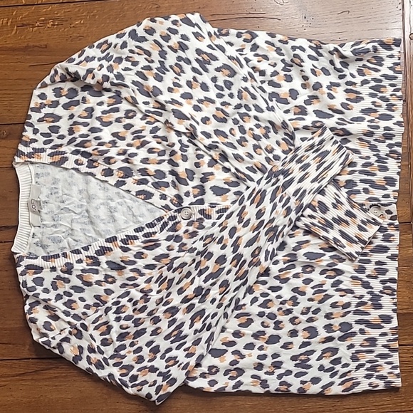 Loft Cardigan - Picture 2 of 9